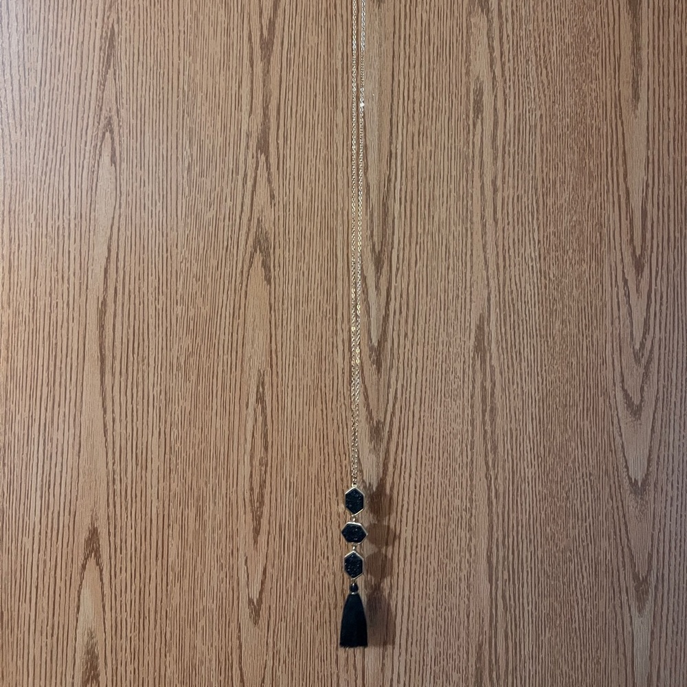 Black 3 Stoned Necklace